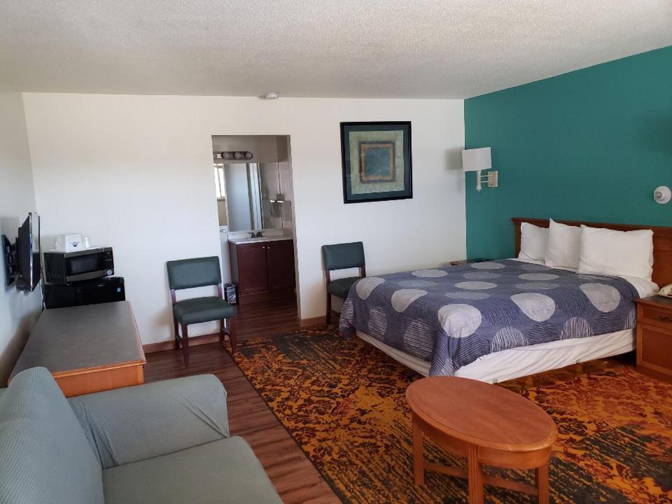 Americas Best Value Inn Greeley Evans Dış mekan fotoğraf